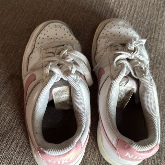 Nike Court Vision Sneakers, Women’s size 7.5, White &  Pink, PreOwned - Picture 14 of 16